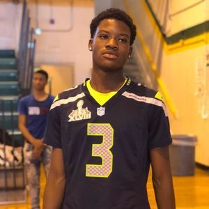 Meet your Posher, Dneil